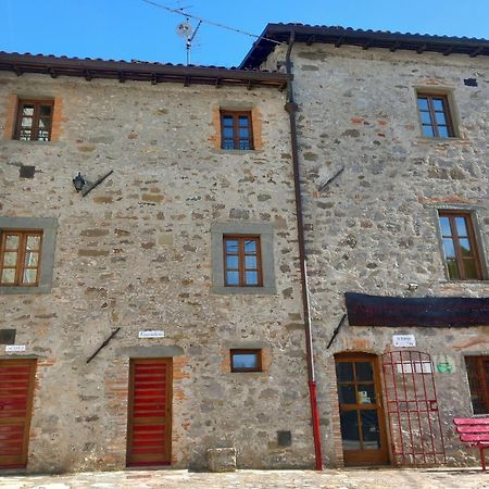 Agriturismo I Cerretelli Барга Екстериор снимка